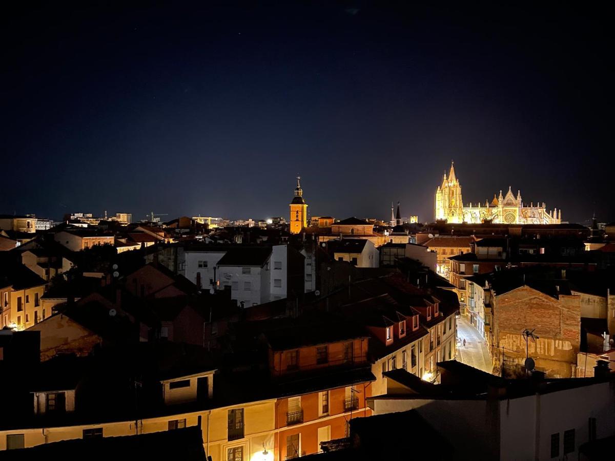 The View - Apartamento reformado con vistas a la Catedral León Exterior foto